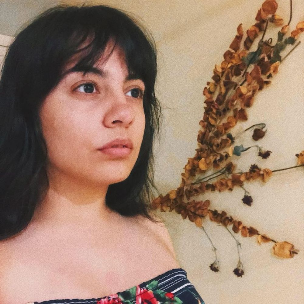 Meet your Posher, Estela